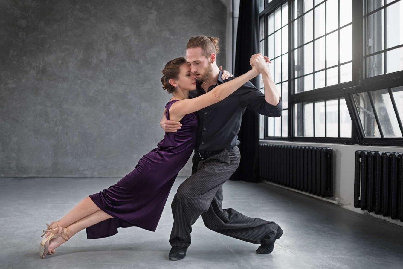  Ballroom Dance: Definition, History, and Its Style