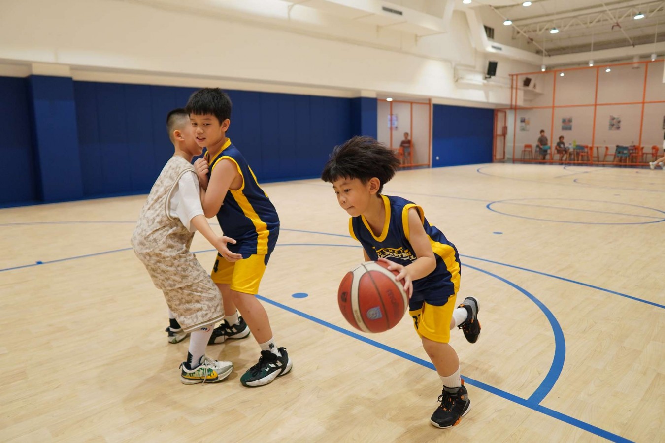 Basketball Screen: Rules, Techniques, and Counter Effectively