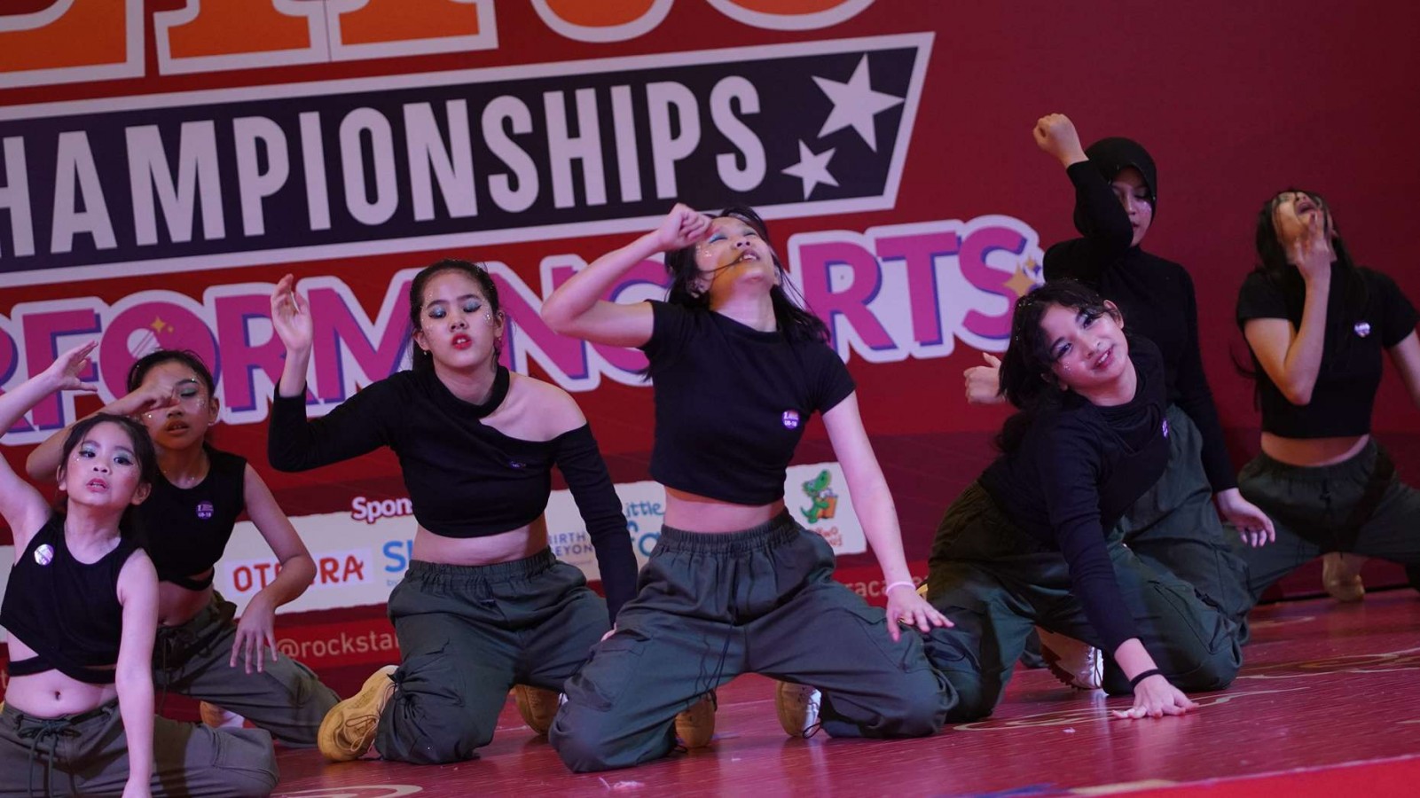 Contemporary Dance Classes at Rockstar Academy: Your Path to Expressive Movement