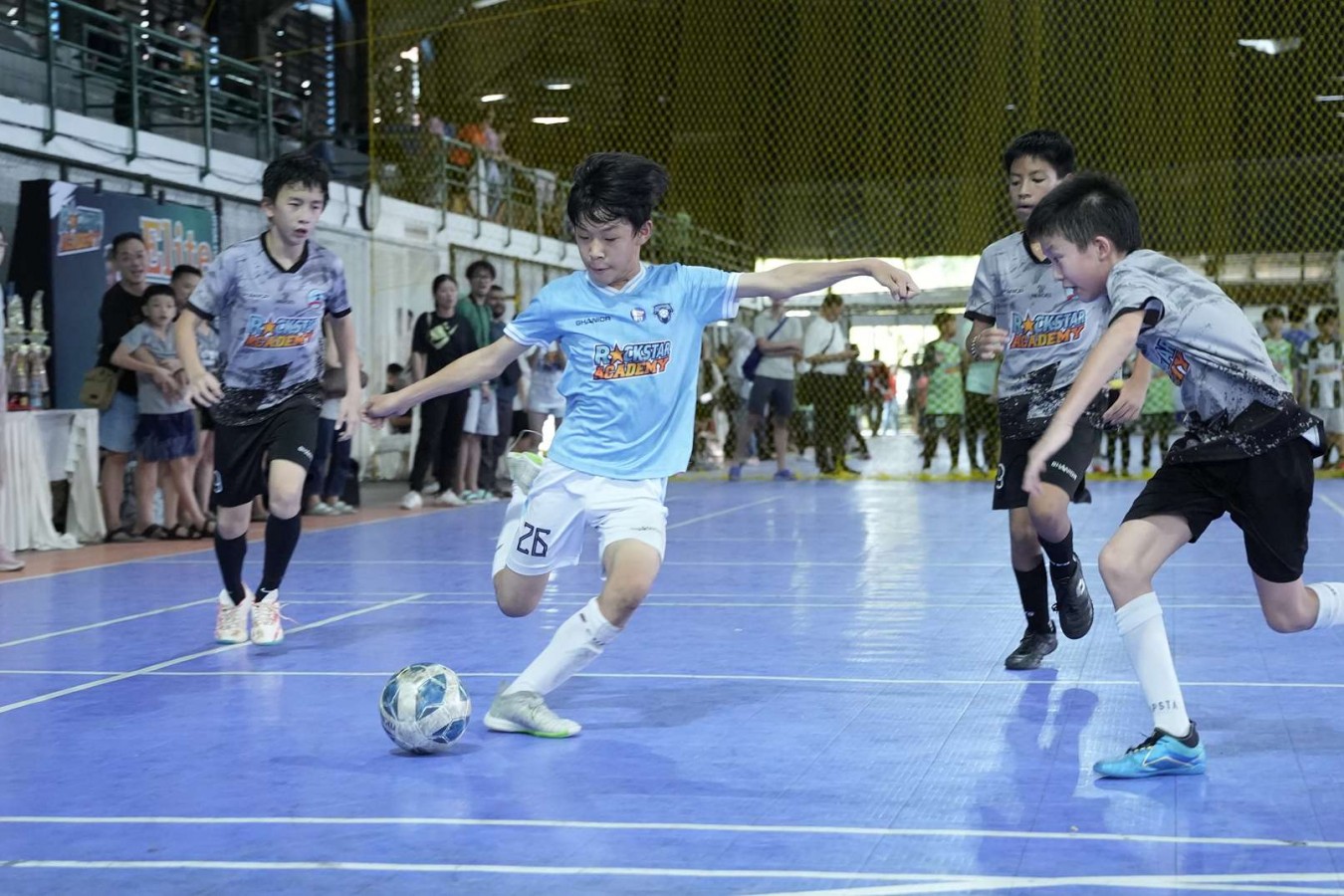 Panduan Latihan Serangan Futsal: Posisi, Kendali, dan Strategi Menggiring Bola