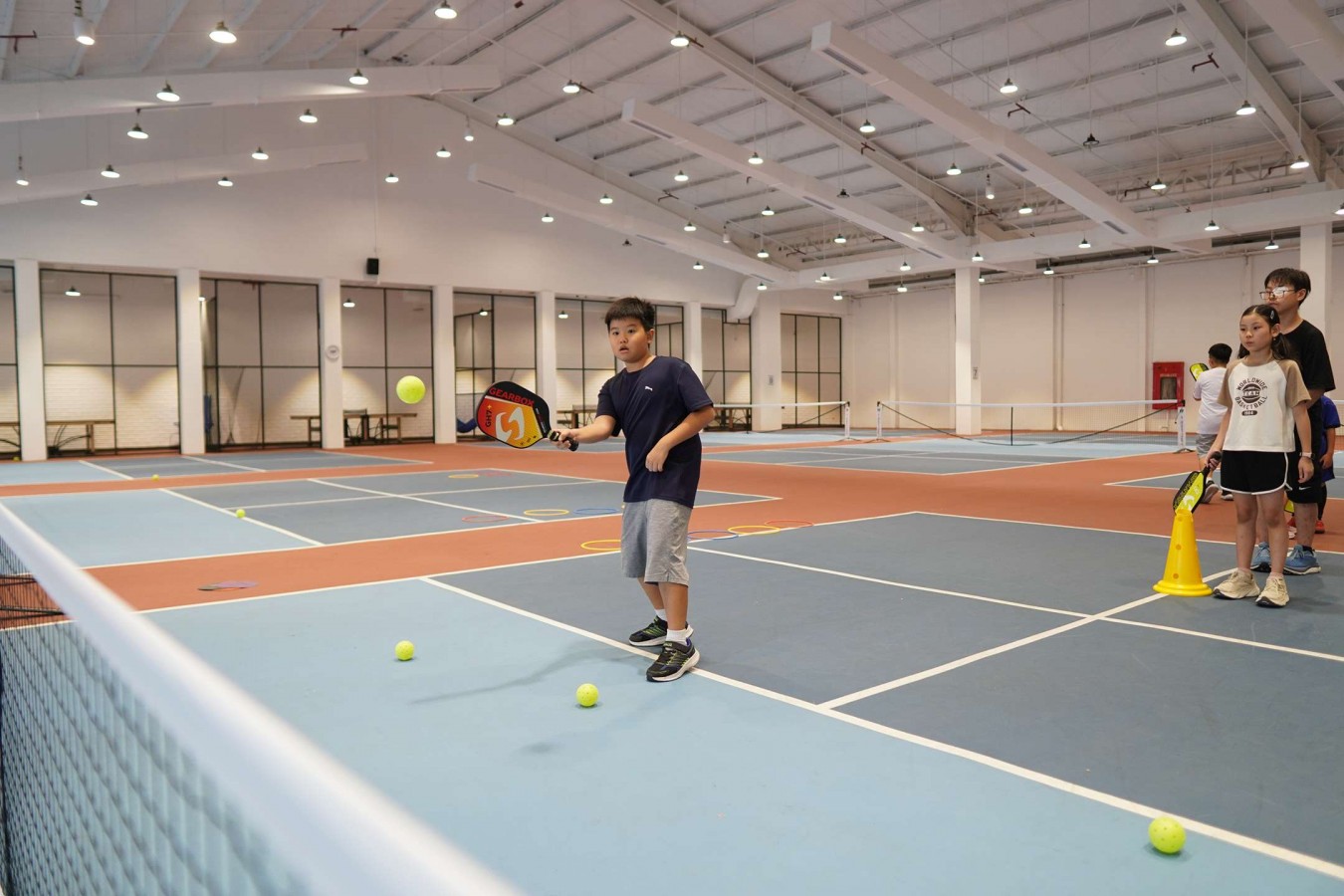 Mastering the Cross Court Pickleball Dink: Strategy, Execution, and Improvement