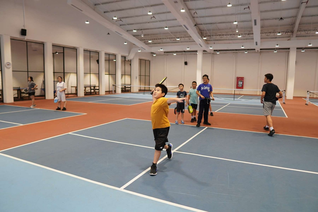 Pickleball Overhead Smash Explained: How to Hit It Hard and Accurately