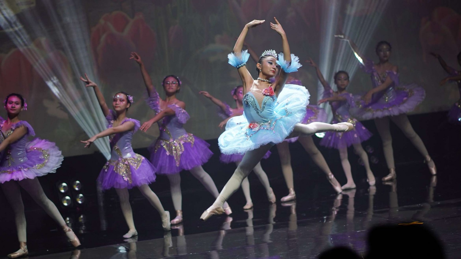 What is a Sauté Ballet and How to Do It Properly