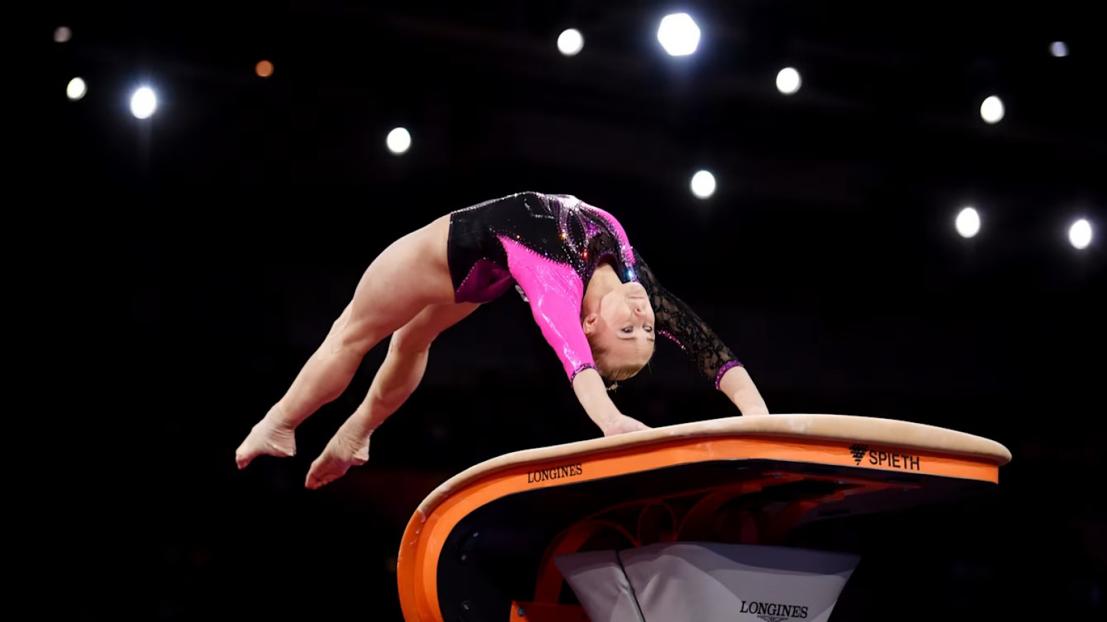  Mastering Vault Routines in Gymnastics