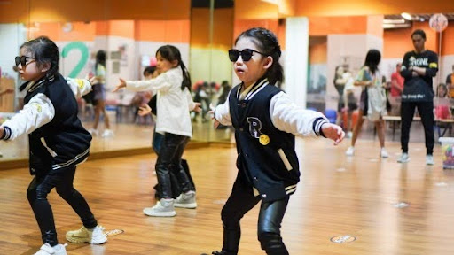 Apa Itu Gaya Tari “Maskulin” Boy Group